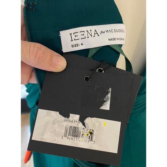 Mac Duggal 26554 V-Neck Long Sleeve Emerald Green Jersey High Slit Gown - Picture 5 of 8